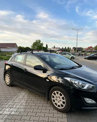 hyundai Hyundai I30 cena 27900 przebieg: 209800, rok produkcji 2012 z Cieszyn